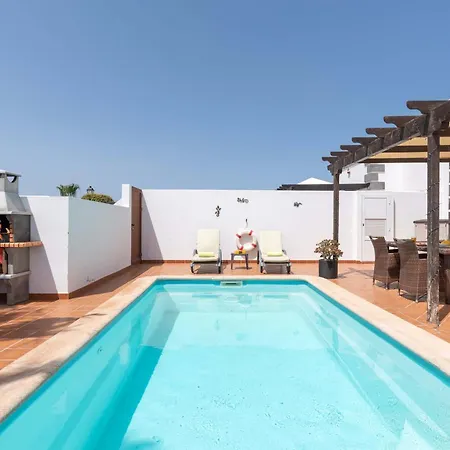 Casa Annabelle - By Now